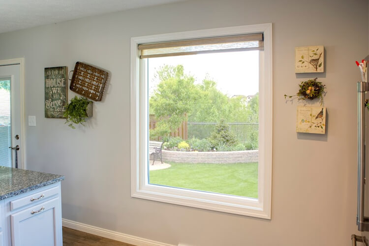 Picture windows for sale in Milwaukee